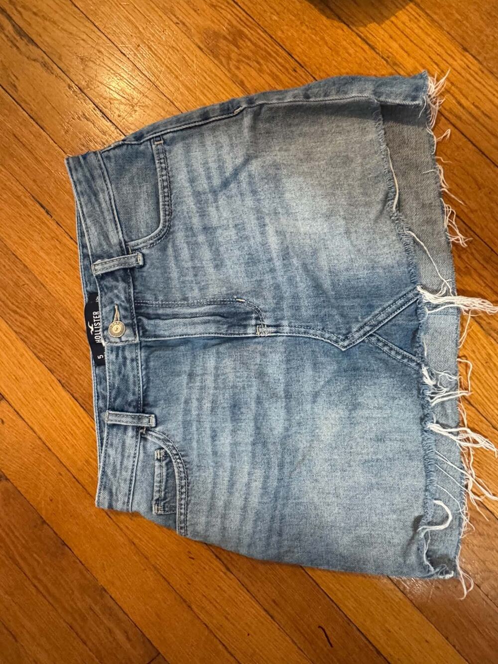 Hollister High Rise Distressed Denim Mini Skirt Size 5